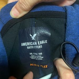 American eagle hoodie teen boys size (xxl) in meant condition